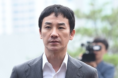 Berani Bintangi 'Excavator', Uhm Tae Woong Tuai Sindiran Netter