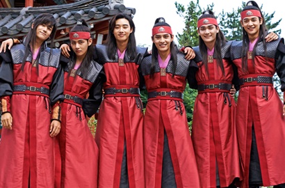 Do Ji Han Akui Park Seo Joon cs Kecewa dengan Rating Rendah 'Hwarang'