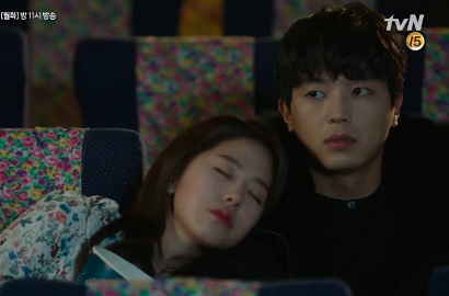 Lagi, Ciuman Hot Yeon Woo Jin-Park Hye Soo di 'Introverted Boss' Bikin Deg-Degan
