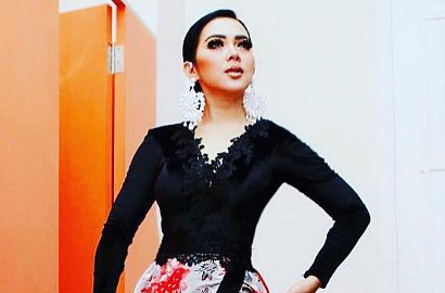 Tak Cuma Baju dan Sepatu, Gantungan Tas Syahrini Harganya Juga Bikin Syok