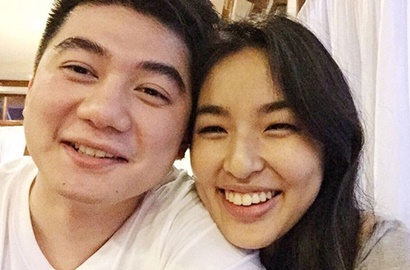 Resmi Nikah, Foto Chef Arnold Tatap Istri Ini Bikin Fans Makin Patah Hati