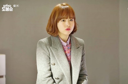 Nonton Film Bareng Hyungsik, Park Bo Young Malah Mewek di 'Strong Woman'
