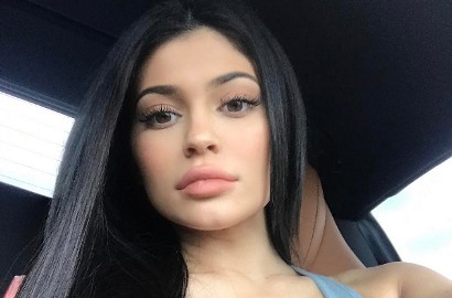 Pamer Foto Dewasa, Kylie Jenner Kembali Dihujat Netter