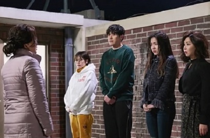 Jung So Min dan Hwayoung Dihukum Hingga Kedinginan di 'Father is Strange'