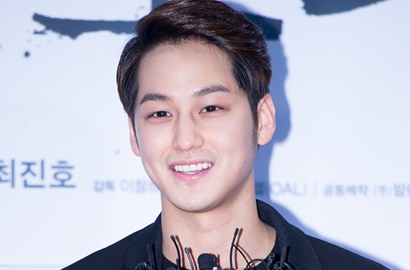 Penggemar Setianya Menikah, Ini yang Dilakukan Kim Bum