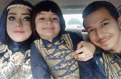 Fairuz A. Rafiq dan Sonny Septian Tak Tukar Cincin Lamaran, Ini Alasannya