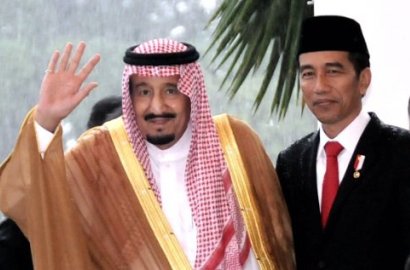 Bikin Heboh, Hobi Nge-Vlog Presiden Jokowi Jadi Sorotan Media Asing