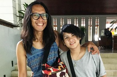Resmi Gugat Cerai, Ada Orang Ketiga Dalam Rumah Tangga Aming?