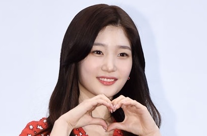Sudah Bukan Anak di Bawah Umur, Chae Yeon DIA Dapat Hadiah Ini dari Fans