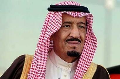 Tanpa Pengawalan Ketat, Rombongan Raja Salman Berbaur dengan Turis di Bali