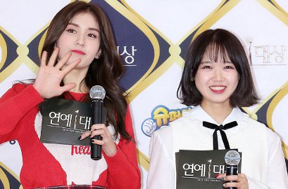 Adik Jeon Somi Pamer Foto Keluarga Bareng Choi Yoojung Saat Kelulusan SMP