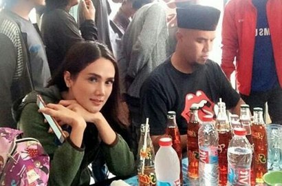 Beredar Isu Tempat Karaoke Dhani Tawarkan Bonus Cireng, Netter Salahkan Mulan Jameela