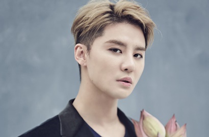 Ganteng Abis, Junsu Makin Gagah Pakai Seragam Tentara di Camp Militer