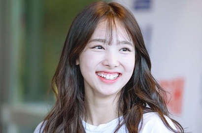 Beri Ciuman Cinta, Video Nayeon Twice Ini Bikin Heboh Fans