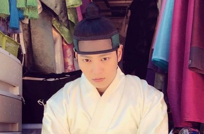 Debut 'My Sassy Girl' Diundur, Joo Won Malah Bikin Tak Sabar Lewat Foto Ini
