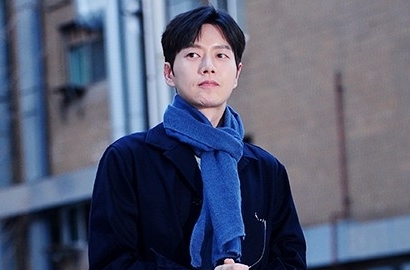 Park Hae Jin Tampil Ganteng di Pesta Perpisahan 'Man to Man', Ada Song Joong Ki?
