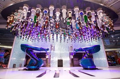 Gunakan Sistem Droid, Inikah Bar Robot Pertama di Dunia?