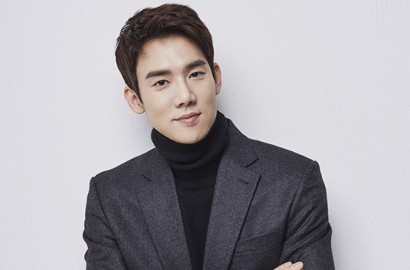 Senyum Ganteng, Yoo Yeon Seok Goda Fans di Poster Fanmeeting