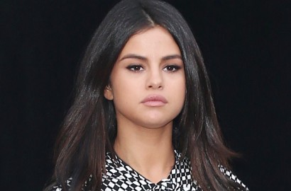 Singkirkan Adele, Selena Gomez Raih Penghargaan Kids' Choice Awards 2017
