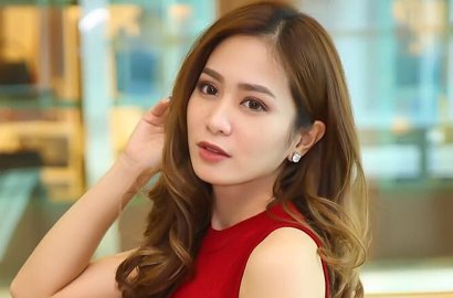 Bunga Zainal Tepergok Jalan dengan Pria India, Bos PH?