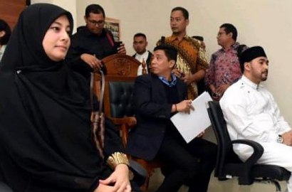 Dituduh Selingkuh oleh Istri, Ustadz Al Habsyi Tetap Pertahankan Pernikahan