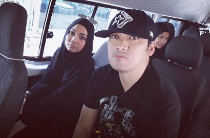 Tulis Ini, Mantan Suami 'Kode-Kode' Siap Rujuk dengan Rina Nose?