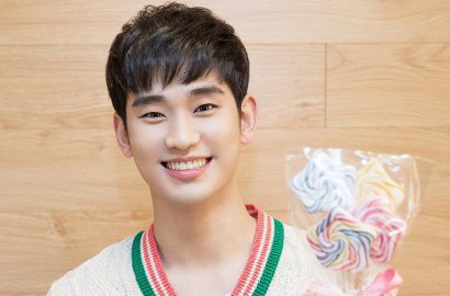 Unggah Foto Manis Saat White Day, Kim Soo Hyun Bikin Fans Meleleh