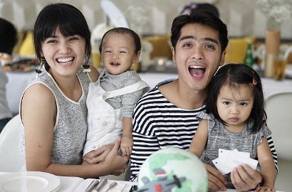 Rumah Tangganya Selalu Harmonis, Apa Rahasia Ricky Harun?