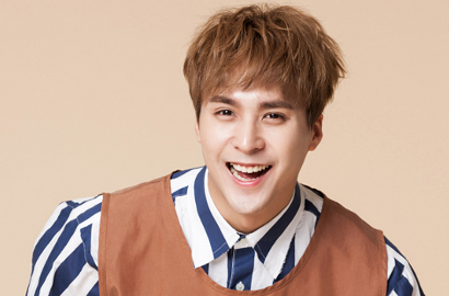 Dongwoon Highlight Jadi Pacar Idaman Sekaligus Bad Boy di Foto Ini
