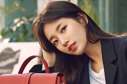 Pamer Punggung dan Kaki Mulus, Suzy Bak Putri Kerajaan di Foto Ini