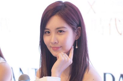 Foto Bareng Fans di Pantai Bali, Seohyun Dipuji Cantik Tanpa Make Up