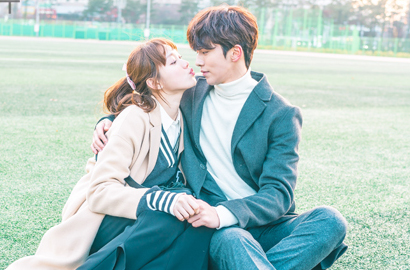 Rayakan White Day, MBC Rilis Deretan Ciuman Nam Joo Hyuk-Lee Sung Kyung di 'Weightlifting Fairy'