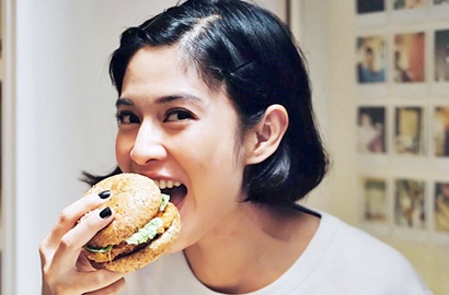 FOTO: Cantiknya Para Artis Undangan di Pembukaan Resto Dian Sastro Ini
