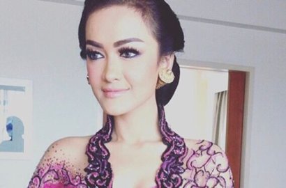 Julia Perez Bakal Sembuh dari Kanker Serviks Andai Mengubah Namanya?