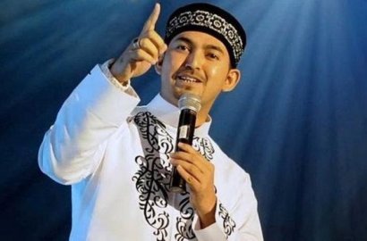 Dikabarkan Poligami, Istri Kedua Ustadz Ahmad Al Habsyi Ternyata Jemaahnya Sendiri?