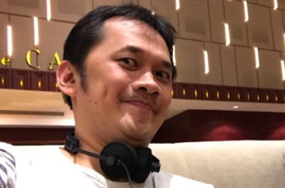 Hanung Bramantyo Ungkap Alasan Remake 'Jomblo', Apa Bedanya?