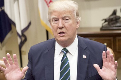 Dua Bulan Menjabat Sebagai Presiden AS, Popularitas Trump Turun Drastis