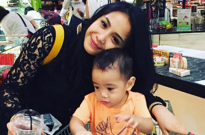Cantik Mirip ABG, Nagita Seksi Pakai Lingerie Bikin Salah Fokus