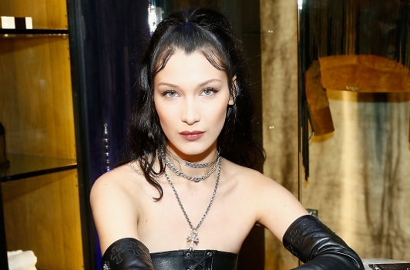 Usai Nyaris Bugil, Bella Hadid Kini Tampil Keren Bak Robot 'Blade Runner'