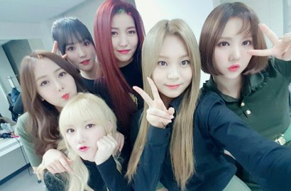 SinB Girang, Kocaknya Member G-Friend Syok Dapat Bir Raksasa dari Fans