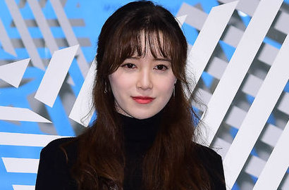 Wajah Putih Merona, Siap-Siap Meleleh Lihat Pose Cantik Goo Hye Sun Ini