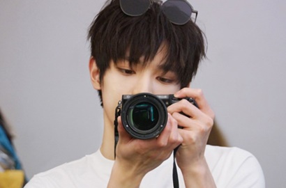 Tak Cuma Ganteng, Taeyong NCT 127 Juga Sukses Jepret Foto Cantik Jaehyun Cs