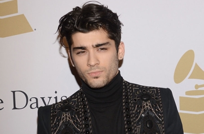 Kolaborasi Bareng PartyNextDoor, Zayn Malik Rilis Lagu 'Still Got Time'