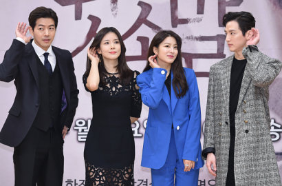 Anggun, Cantiknya Lee Bo Young Pakai Dress Menerawang di Jumpa Pers 'Whisper'