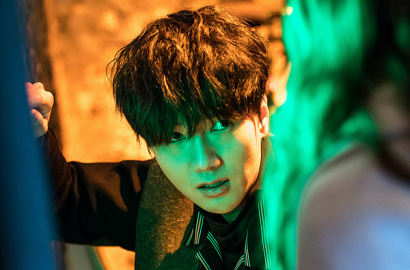 Kecenya Adegan Yesung Ngiklan Ponsel di 'Voice' Justru Bikin Ngakak, Setuju?