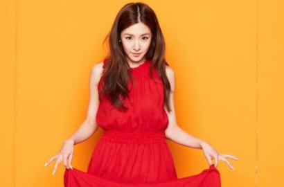 Tiffany cs Pakai Tas Mewah yang Sama, Siapa Lebih Keren?