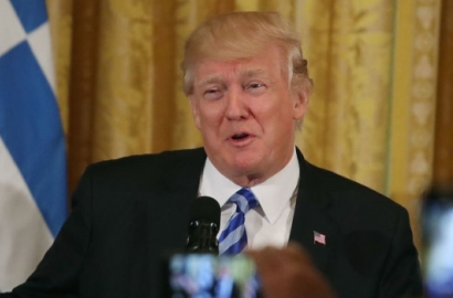 RUU Pengganti Obamacare Gagal, Trump 'Dipermalukan'