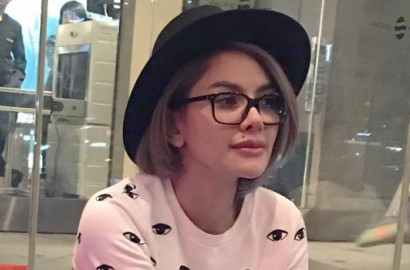 Nikita Mirzani Pamer Foto Tidur Tanpa Busana, Netter Geger Bahas Tato
