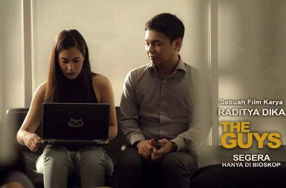 Raditya Dika Pamer Adegan Dicium Pevita Pearce di 'The Raditya Dika Pamer Adegan Dicium Pevita Pearce di 'The