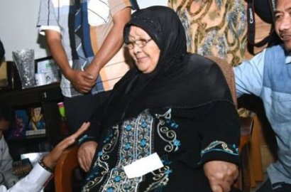 Digugat Rp 1,8 M, Mak Amih Doakan Ini untuk Anaknya